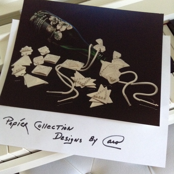 Meet Your Posher Carol - Picture 3 of 8